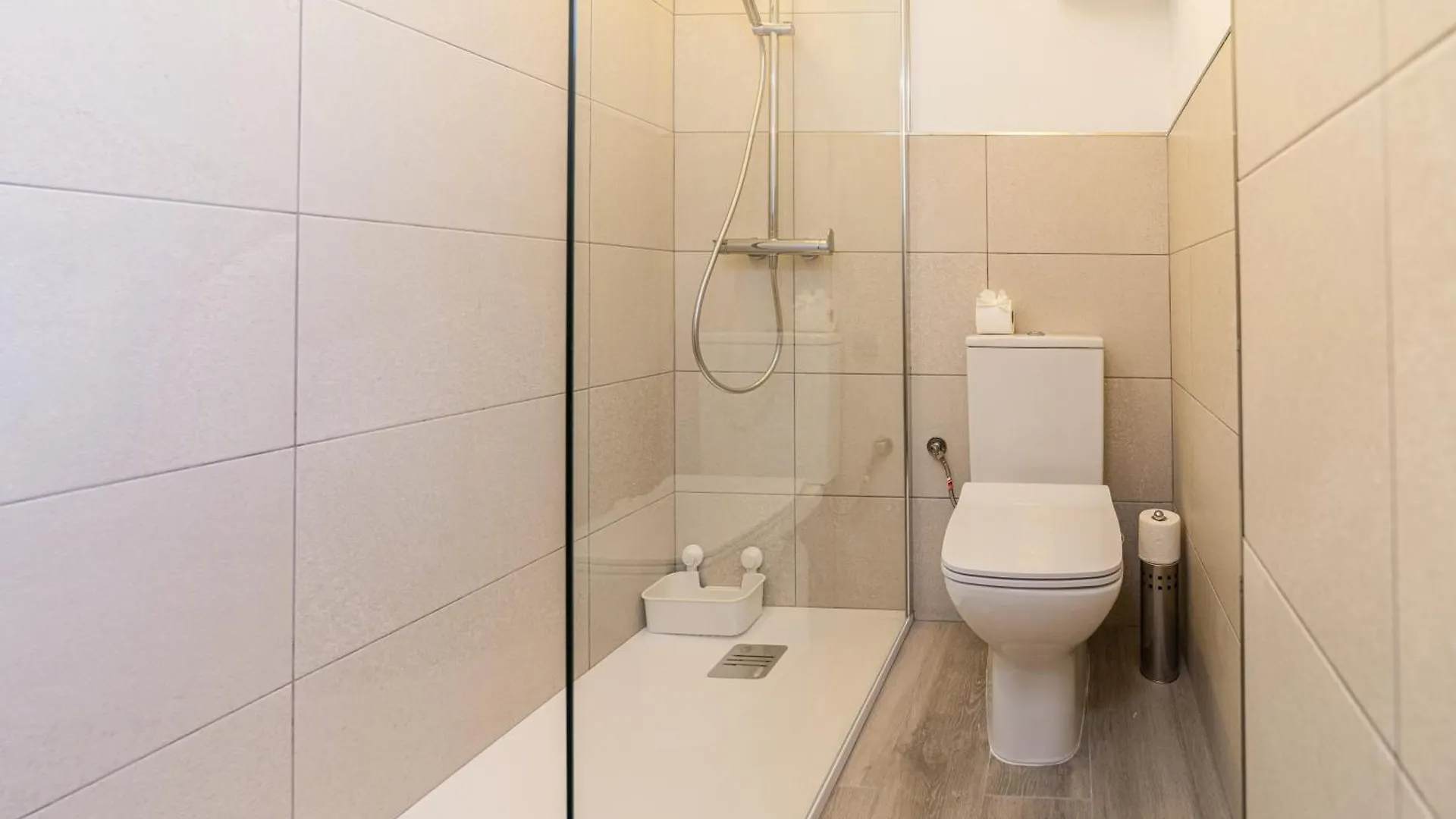 Apartmán La Casa De Playa - Atico Con Jacuzzi Y Vista Mar Los Cristianos  Španělsko