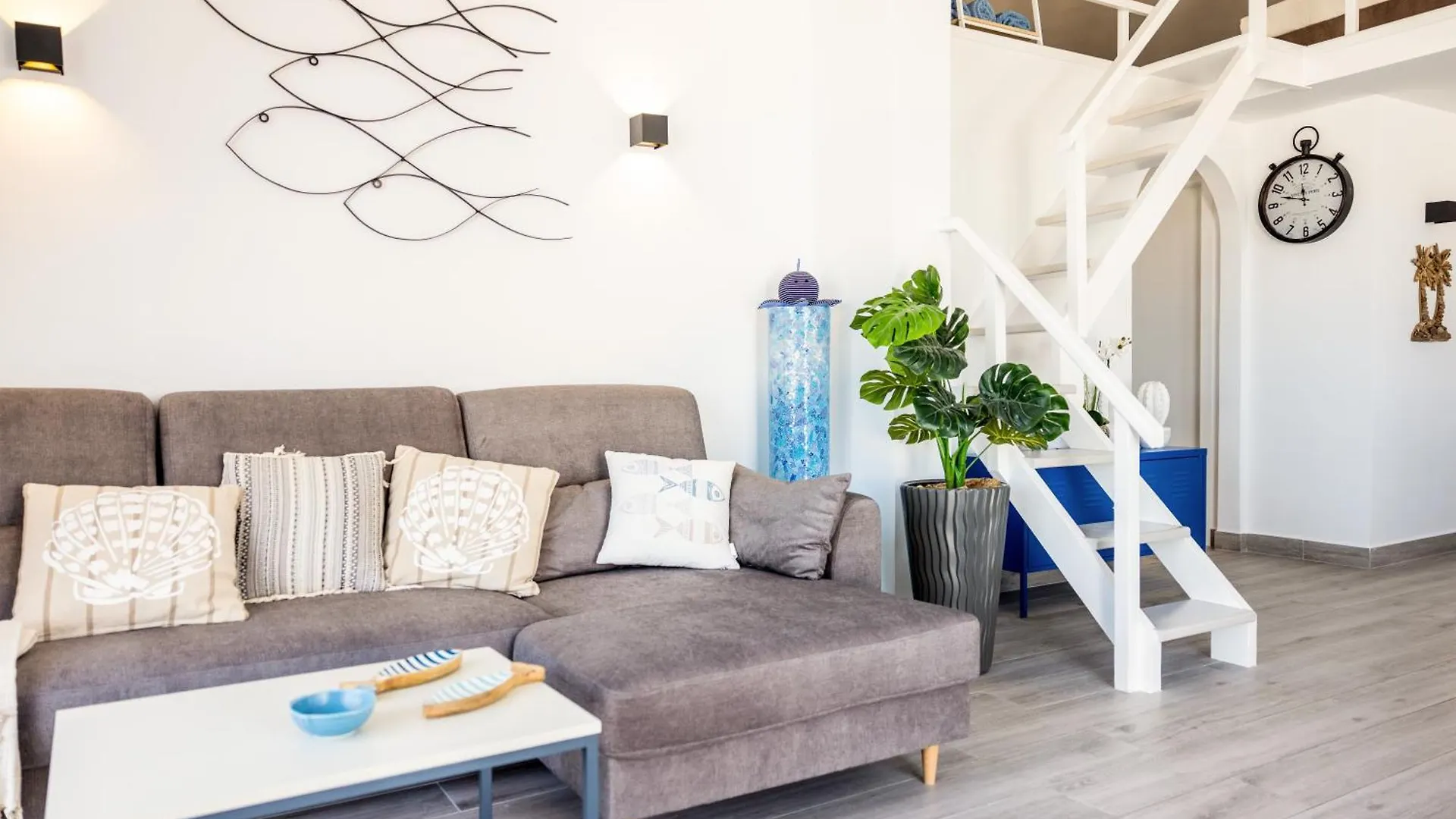 Apartament La Casa De Playa - Atico Con Jacuzzi Y Vista Mar Los Cristianos