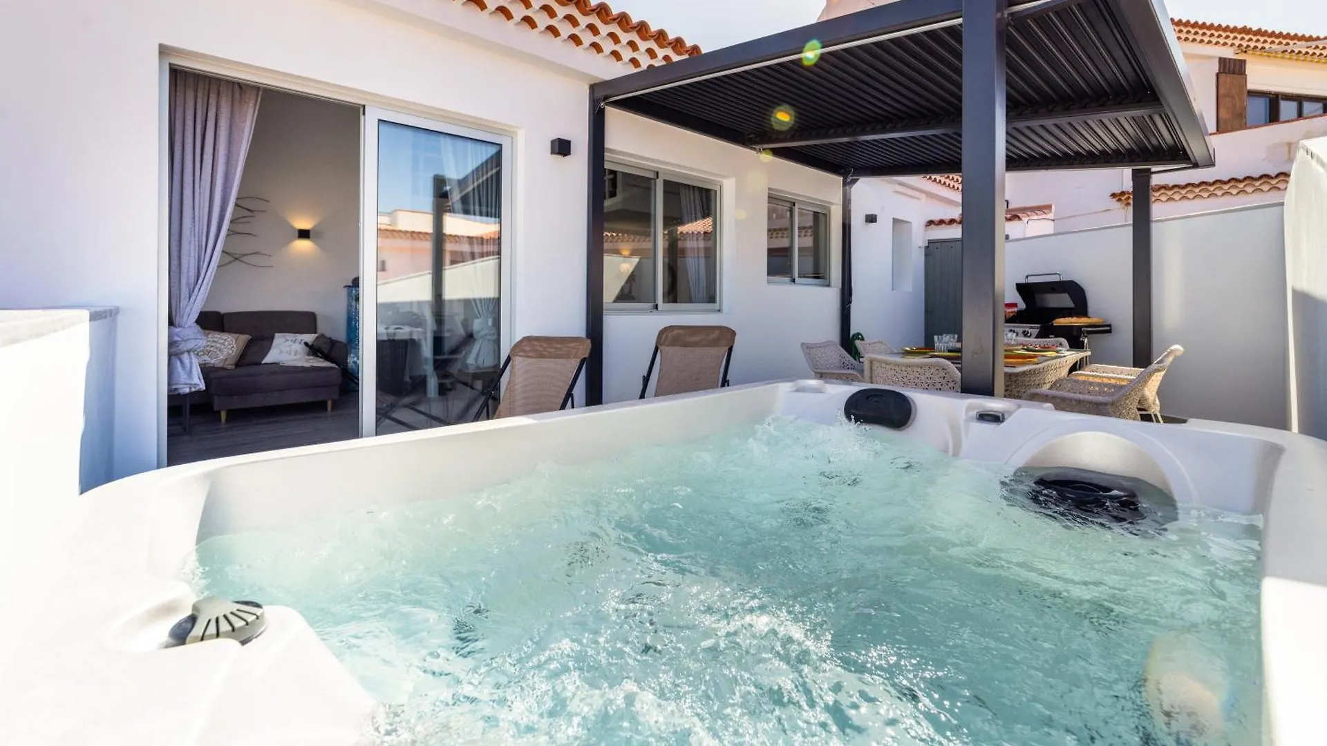 Apartmán La Casa De Playa - Atico Con Jacuzzi Y Vista Mar Los Cristianos