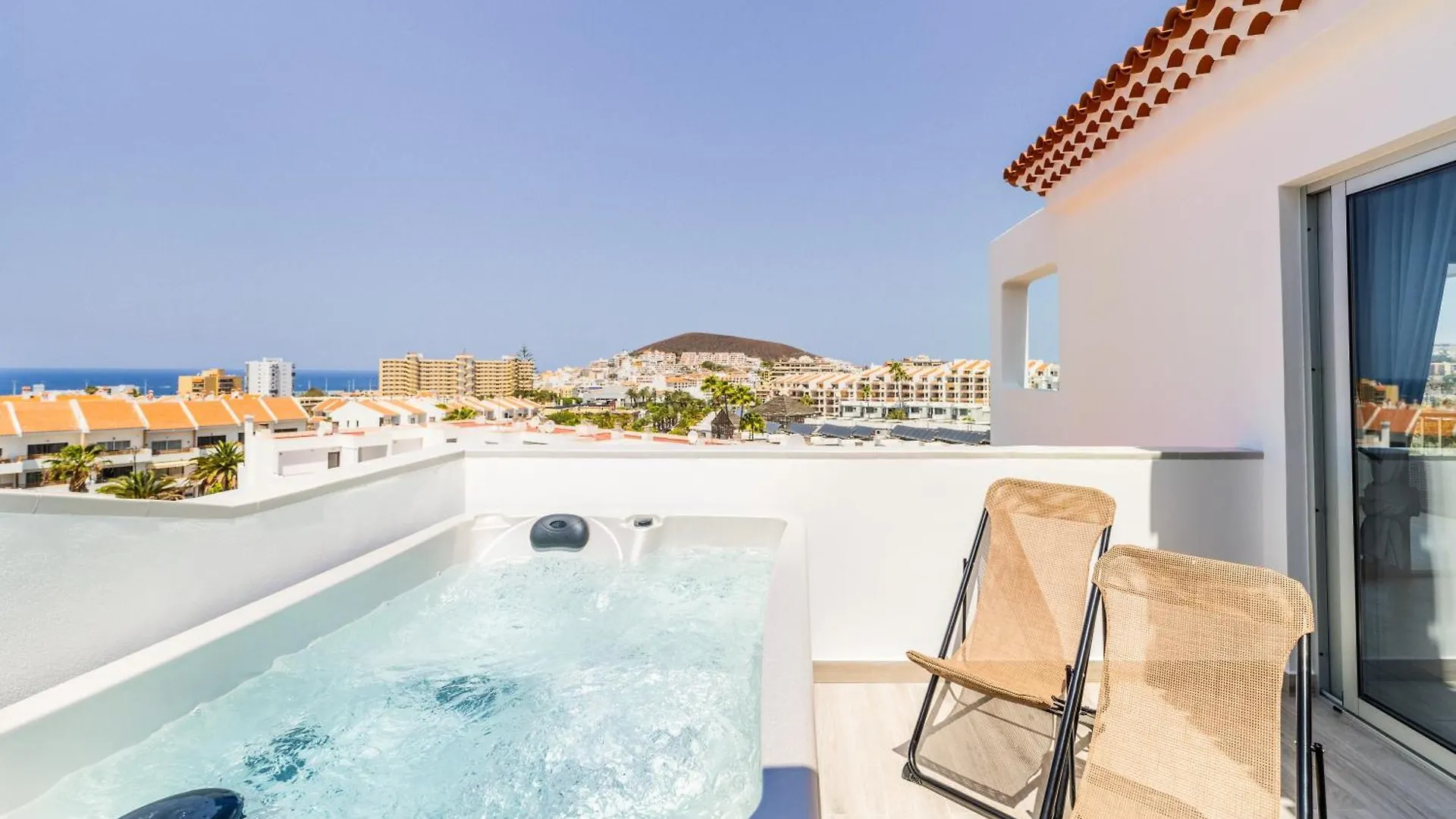 Apartament La Casa De Playa - Atico Con Jacuzzi Y Vista Mar Los Cristianos  Hiszpania