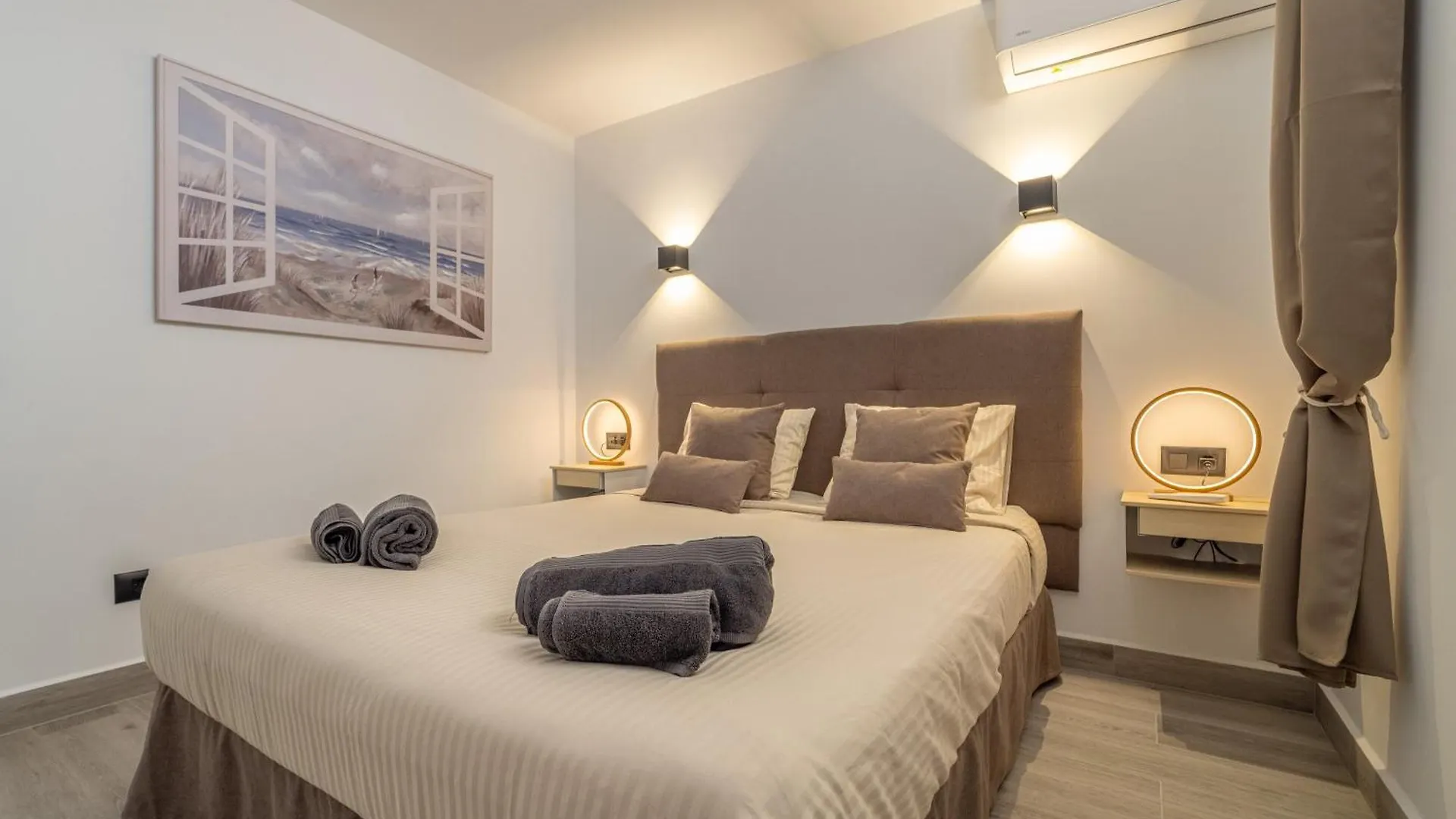 Apartament La Casa De Playa - Atico Con Jacuzzi Y Vista Mar Los Cristianos
