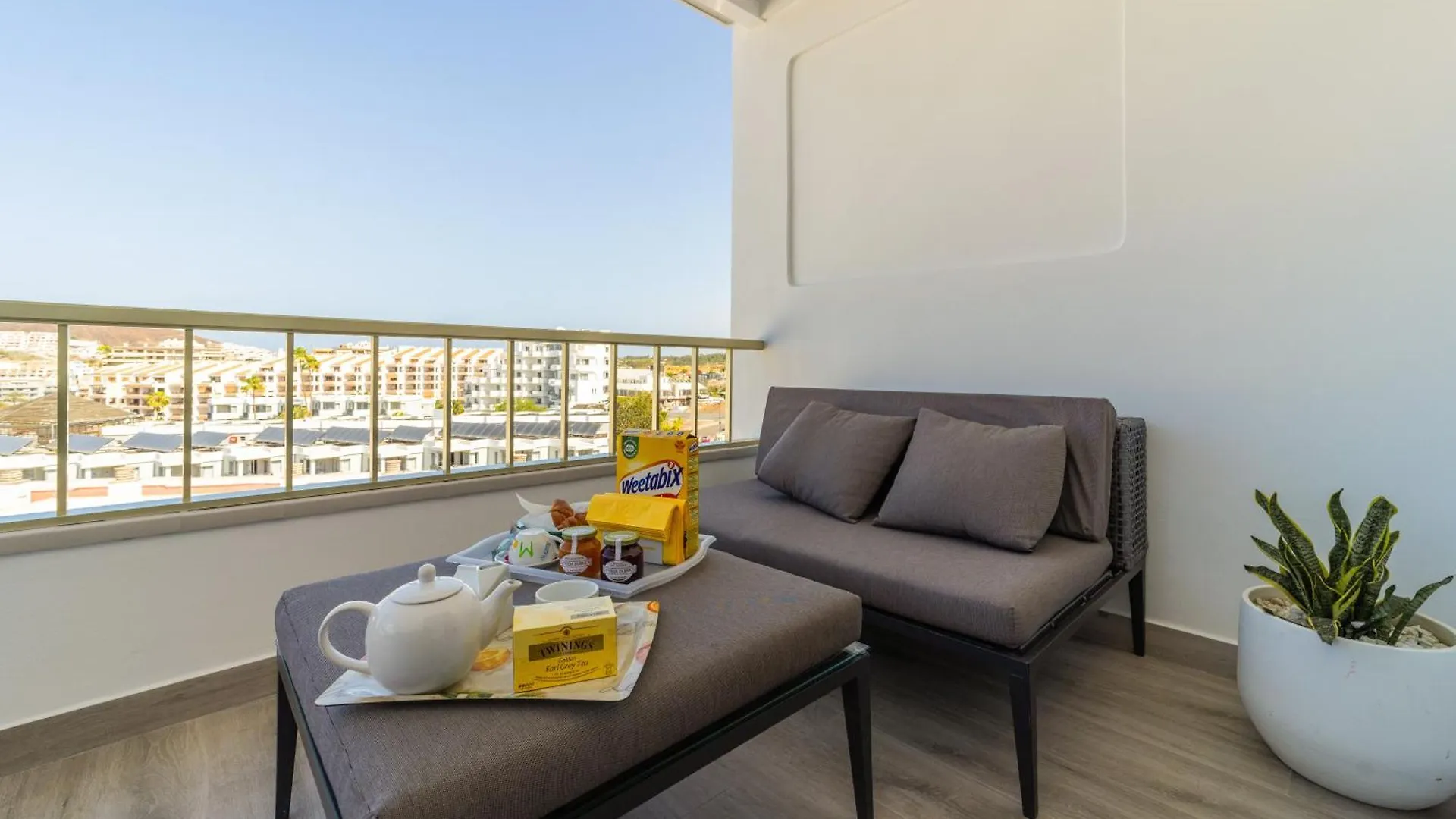 Apartament La Casa De Playa - Atico Con Jacuzzi Y Vista Mar Los Cristianos   Los Cristianos (Tenerife)